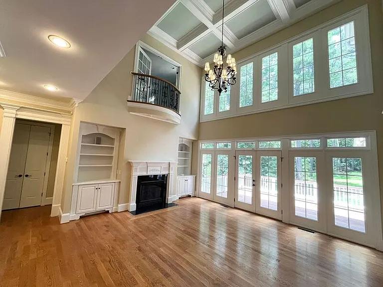 1205 Enderbury Dr — Photo 10