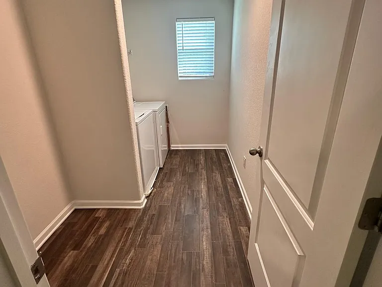 512 Flannel Way — Photo 13