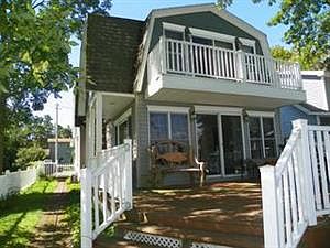 1st image of 15 Crystal Ave