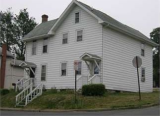 2nd image of 33 N Hampton St