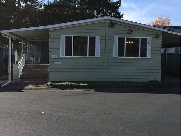 2nd image of 3611 I St NE Unit 234