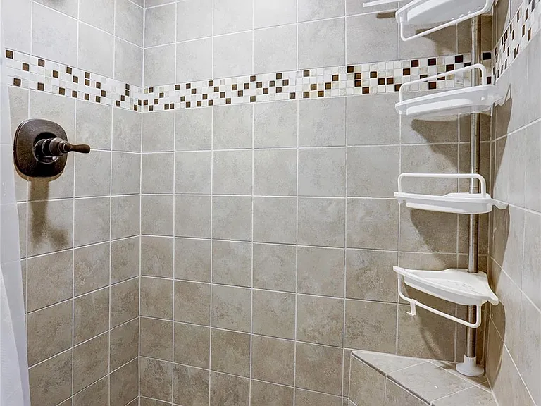 963 Althea Dr — Photo 13