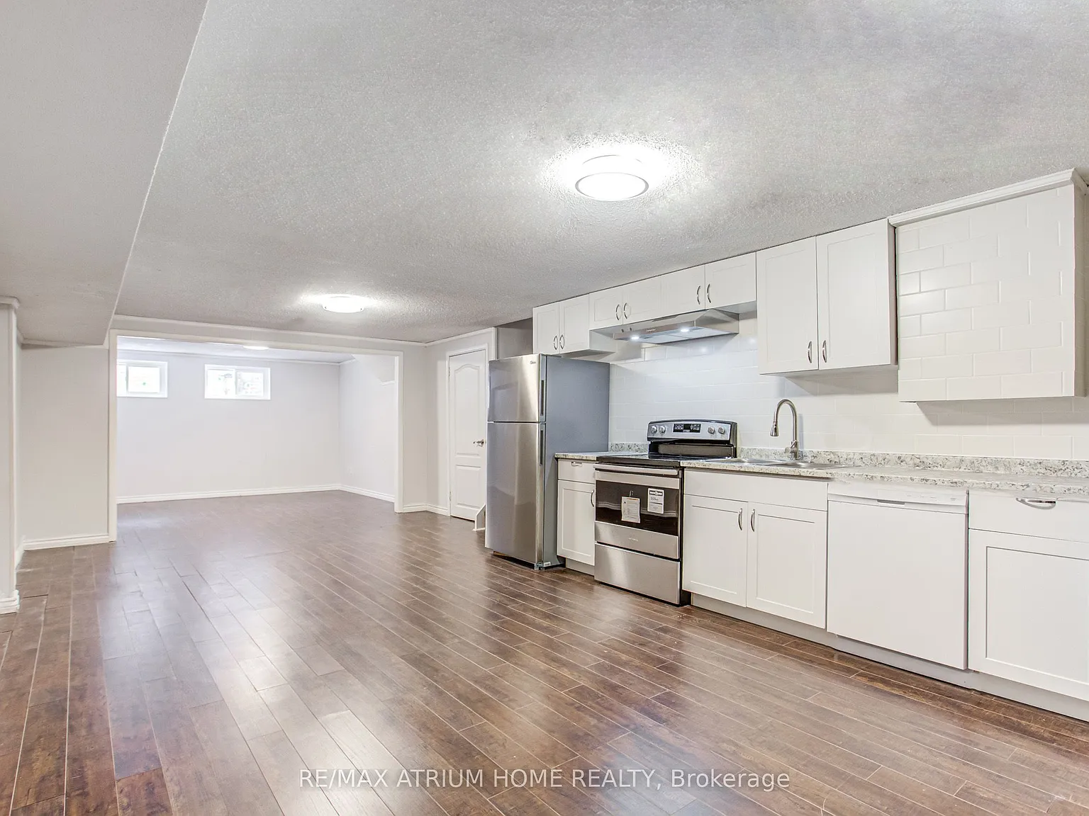 2 bed, $2,500 — Photo 2