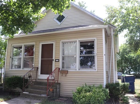 1312 Cass Ave, Bay City, MI 48708