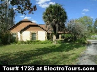 1725 Oakwood Ct, Lutz, FL 33558