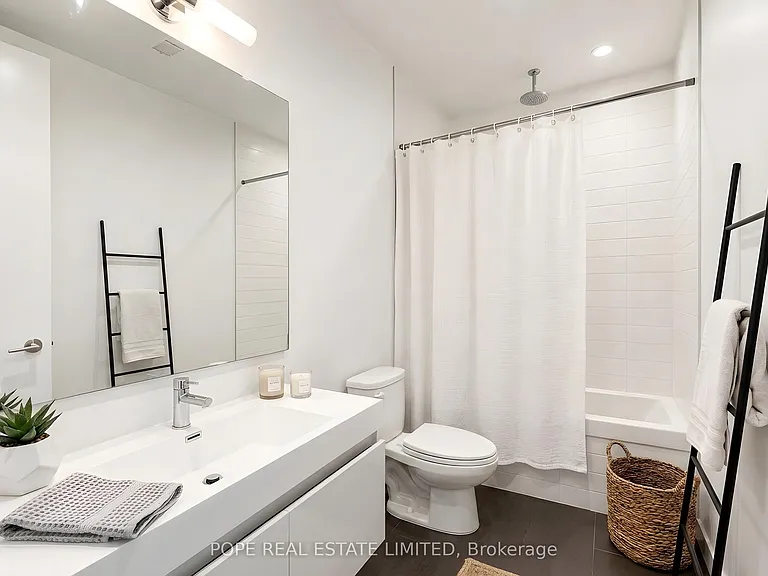 427 Crawford St #5 — Photo 6