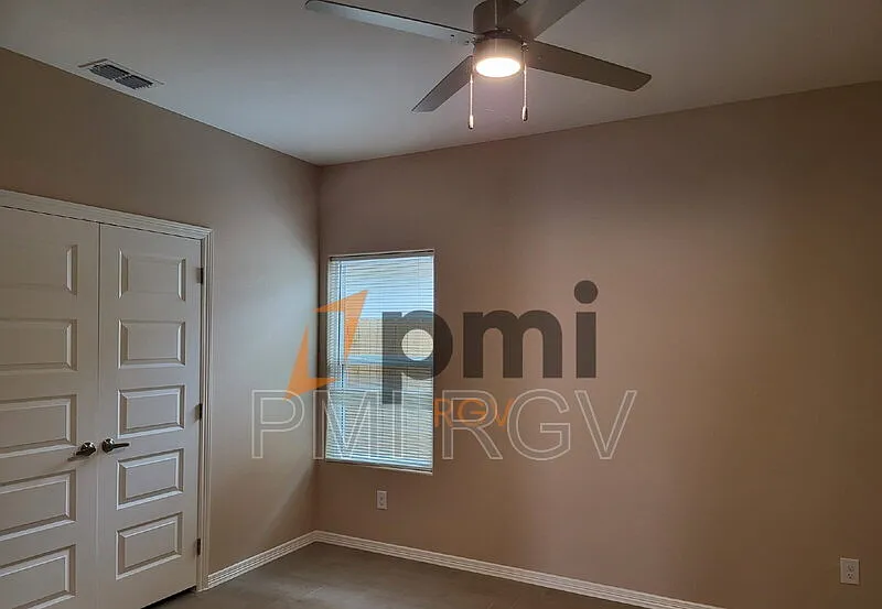 1 bed, 1.0 bath, $825 — Photo 3
