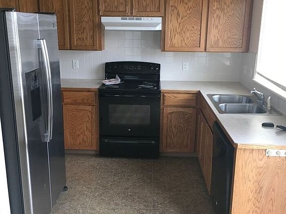 5th image of 1318 Finch St