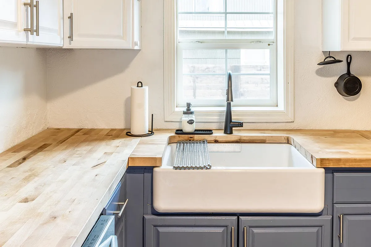 Kitchen (fully stocked) - 456 NW Newport Ave