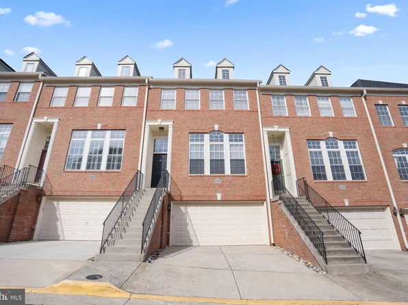 47845 Scotsborough Sq, Sterling, VA 20165