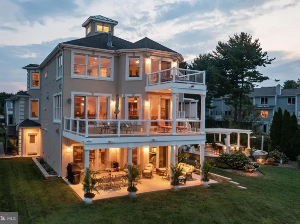 709 Cottage Dr, Arnold, MD 21012