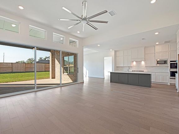 5th image of 1311 Old Forest Dr
