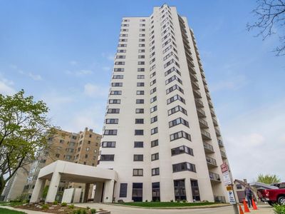 1633 N Prospect Ave #16, Milwaukee, WI, 53202