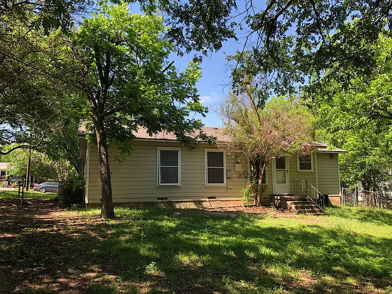 4216 Mitchell Rd — Photo 8