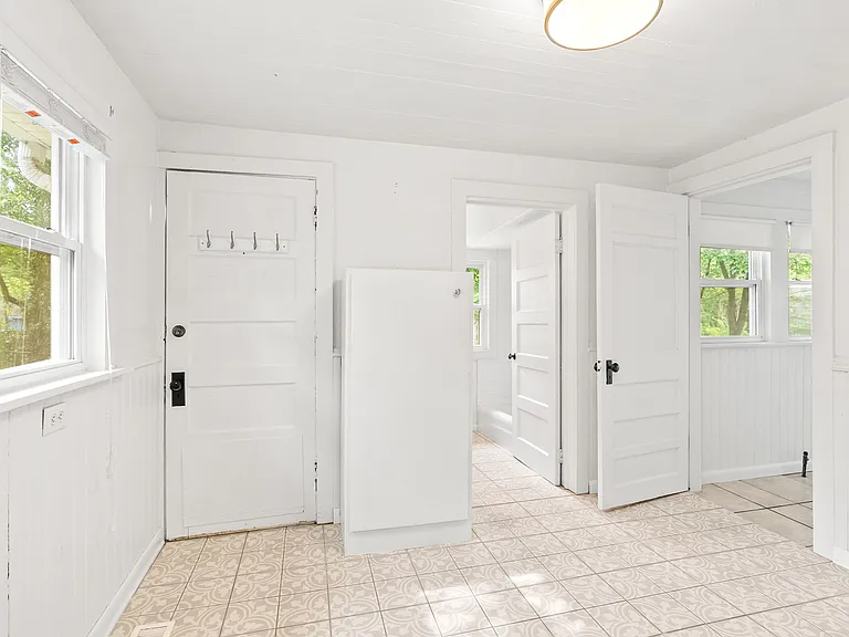 4905 Lee Ave — Photo 25
