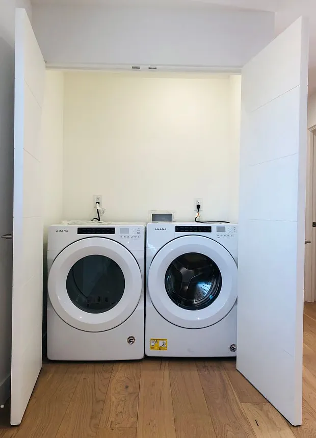 2 bed, 1000 sqft, $3,900 — Photo 4