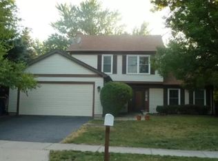 2042 Stonefield Dr, Glendale Heights, IL
