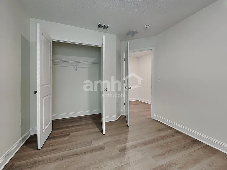 11446 Bay Hill Cir — Photo 24