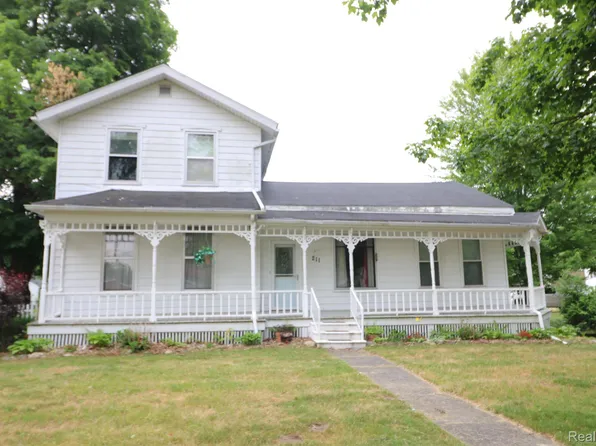 211 W Main St, Otisville, MI 48463