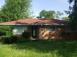 1S526 Nimitz Rd, Oakbrook Terrace, IL 60181