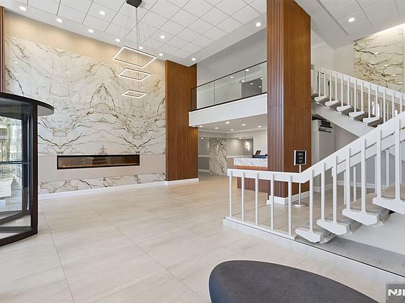 5th image of 1203 River Rd APT 1H