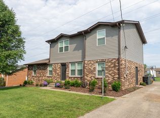 190 Township Dr, Hendersonville, TN 37075