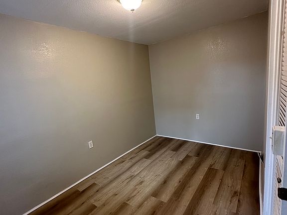 5th image of 284 California Ave APT C