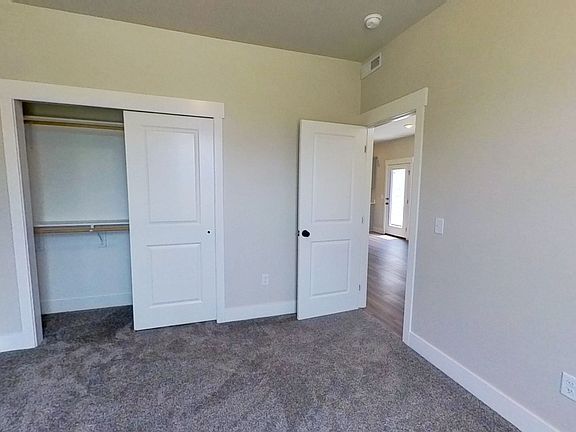 5th image of 1832 Saint Peter Ln
