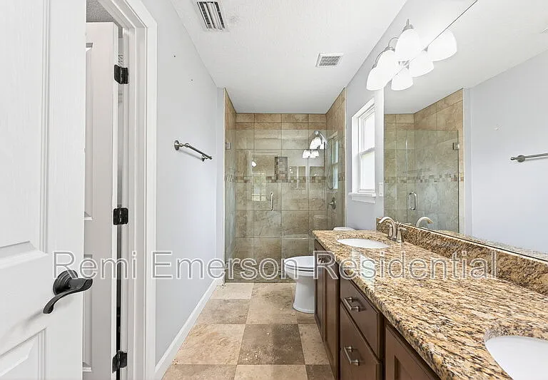 116 W 5th St — Photo 15
