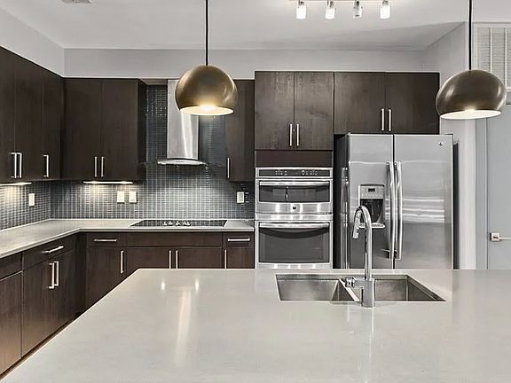 2nd image of 3600 S Lamar Blvd #1-116