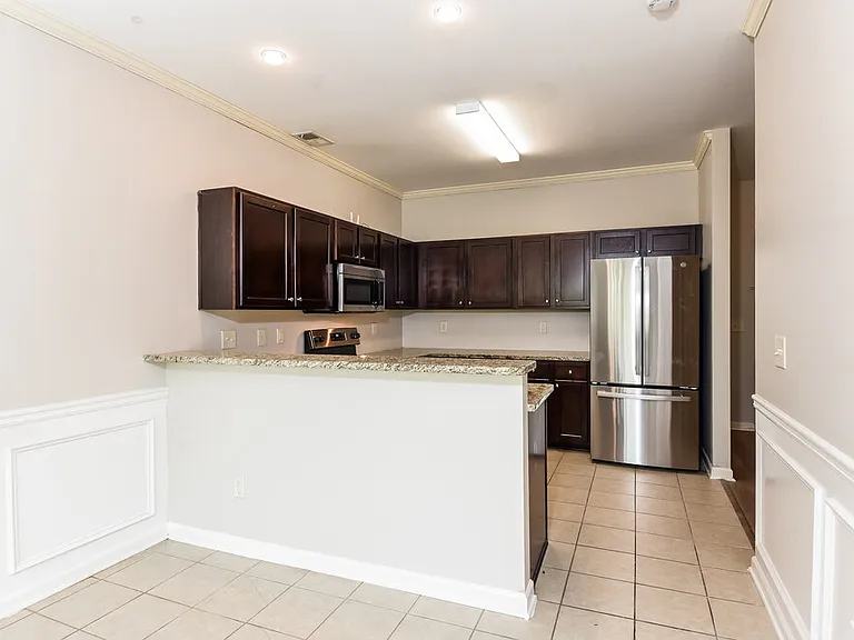 63 Hamilton Blvd NW — Photo 7