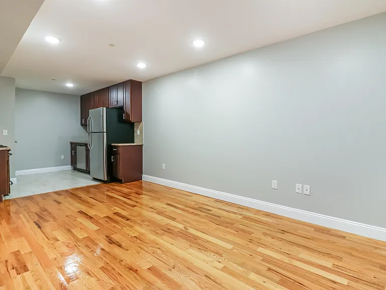 381 Communipaw Ave #3B — Photo 7