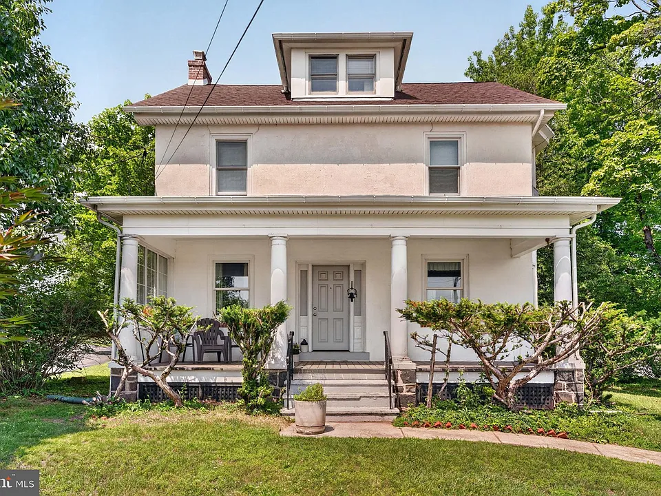 1715 Skippack Pike