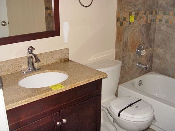 4th image of 11615 127th Ln NE APT A4