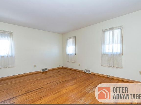 5th image of 17910-17912 Chagrin Blvd #17910