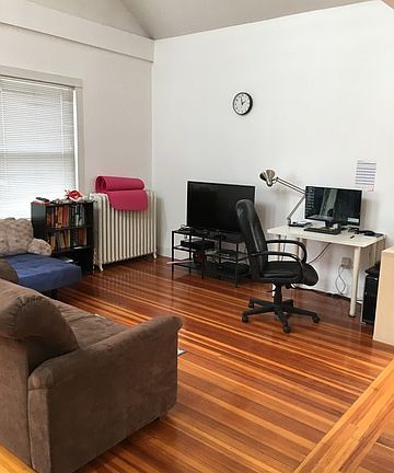 3rd image of 439 Marengo Ave APT 2