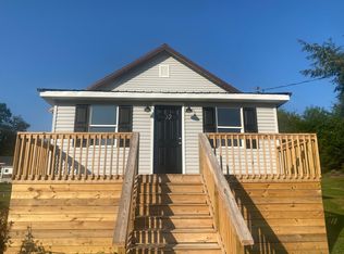 32 Orchard Dr, Elkview, WV 25071