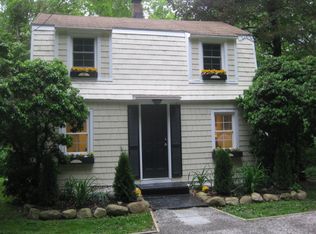 964 Pleasant Valley Rd N, Groton, CT 06340