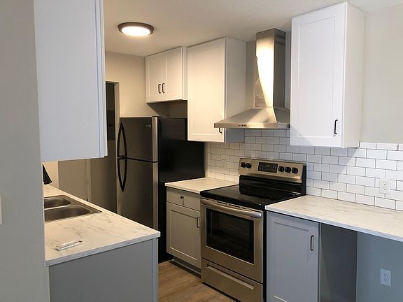 2nd image of 2244 Johnson St NE #4