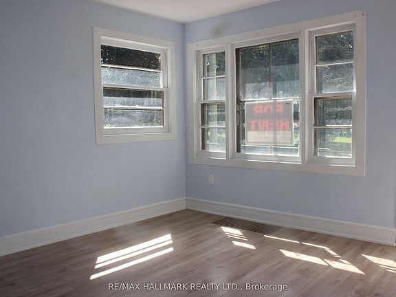 4th image of 71 John St