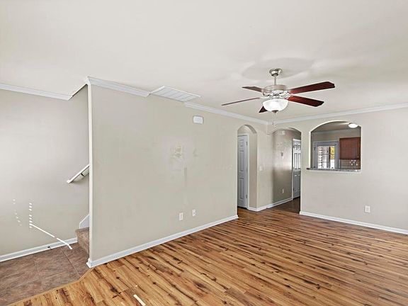 4th image of 212 Caldwell Loop
