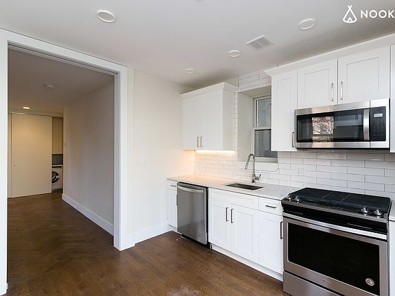 4th image of 270 Greene Ave APT 1