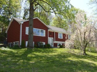 12 Sunset Dr, Ossining, NY 10562