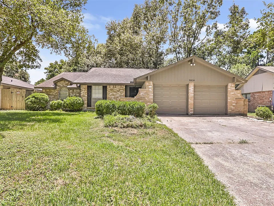 2414 Chanay Ln