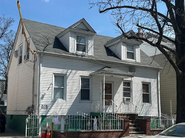 1829 123rd Street, College Point, NY 11356