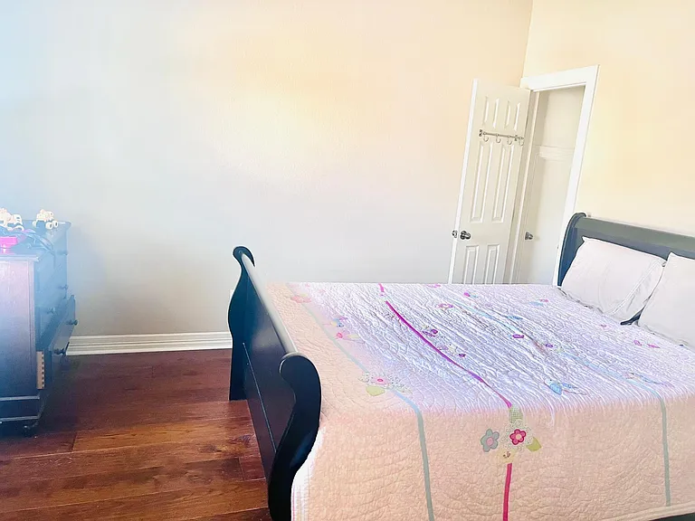 10905 Roy Butler Dr — Photo 29