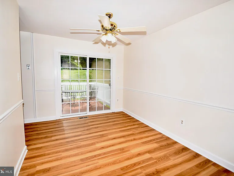 25253 Conrad Ct — Photo 8