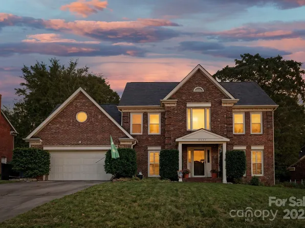 9417 Deer Spring Ln, Charlotte, NC 28210