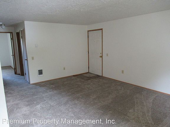 4th image of 4295 Tiffany Pl NE #4208668