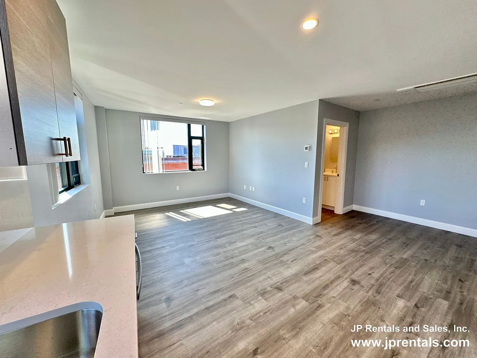 1 bed, 1.0 bath, 600 sqft, $2,500 — Photo 4
